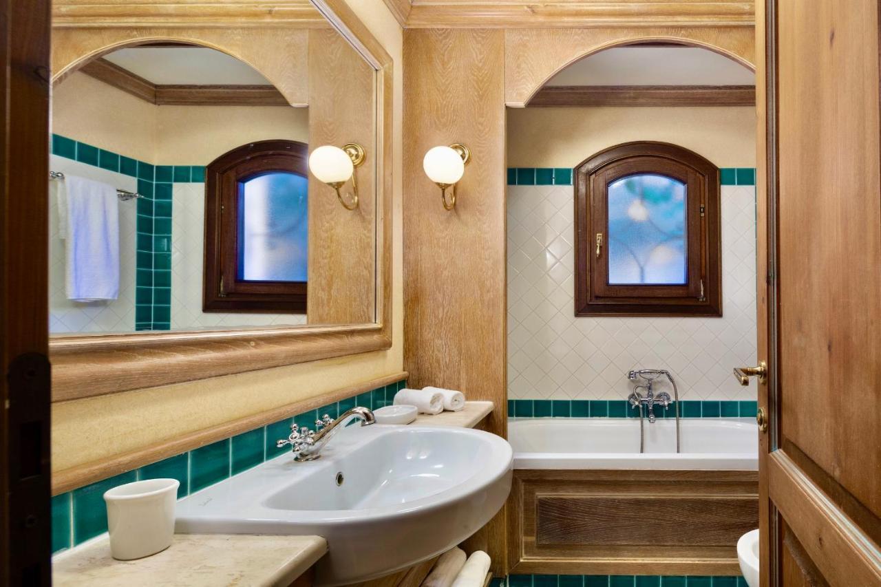 Residence Con Piscina A Liscia Di Vacca, 350 Mt Dal Mare, 3 Km Da Porto Cervo Luaran gambar