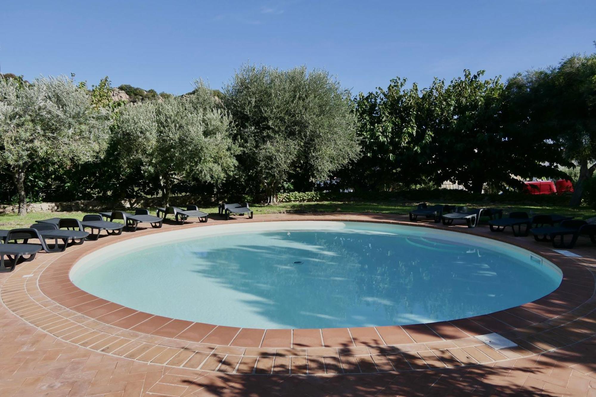 Residence Con Piscina A Liscia Di Vacca, 350 Mt Dal Mare, 3 Km Da Porto Cervo Luaran gambar